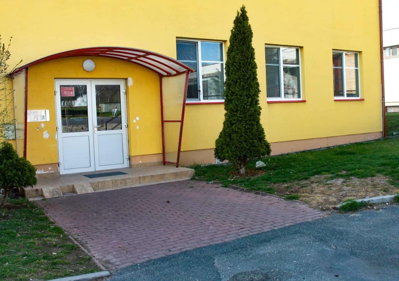 Apartman Topolova 912B Міловіце Екстер'єр фото